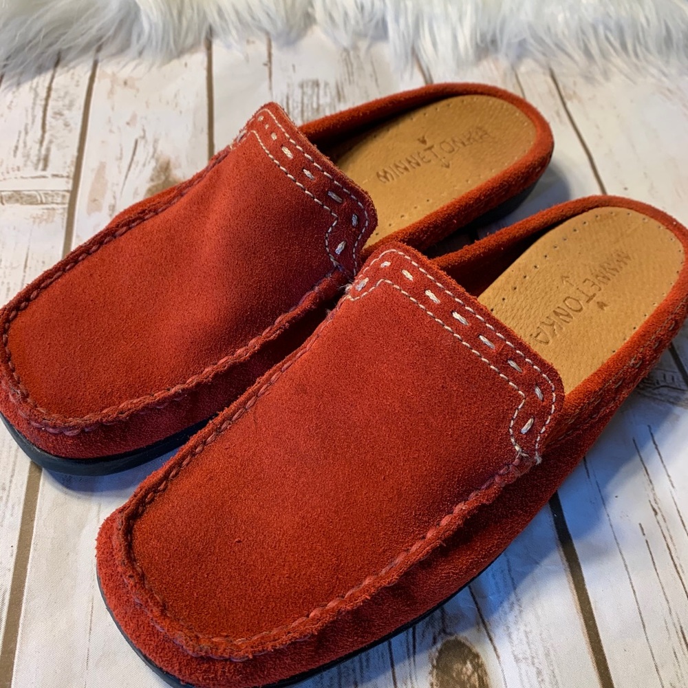 Minnetonka Red Suede Moccasin Slip on Mules 7